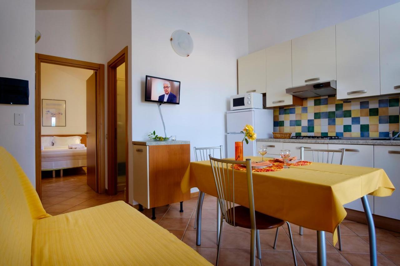 Residence Appartamenti Caffarena Арбатакс Екстер'єр фото