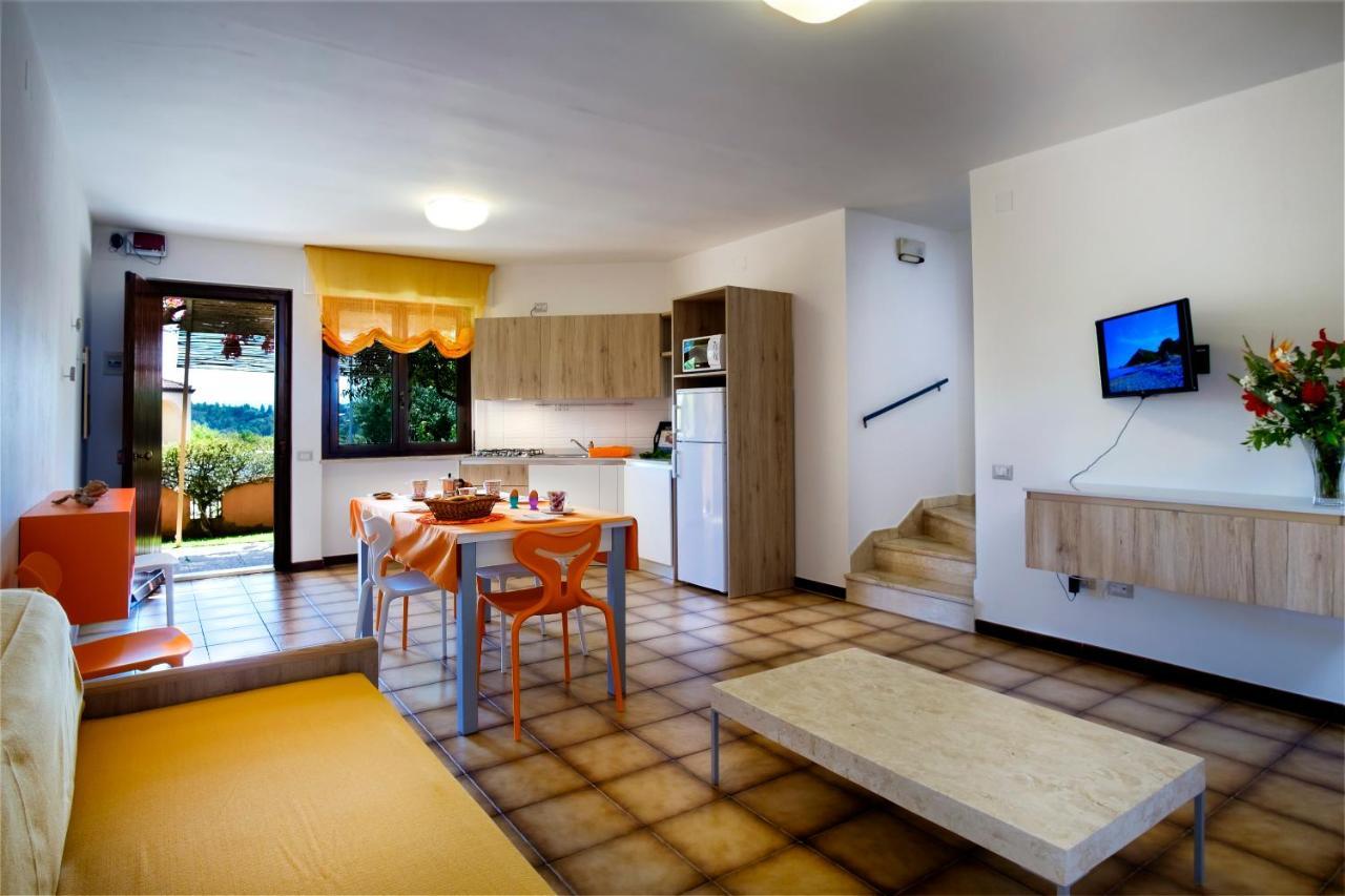 Residence Appartamenti Caffarena Арбатакс Екстер'єр фото
